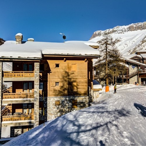 Cascade exterior.jpg