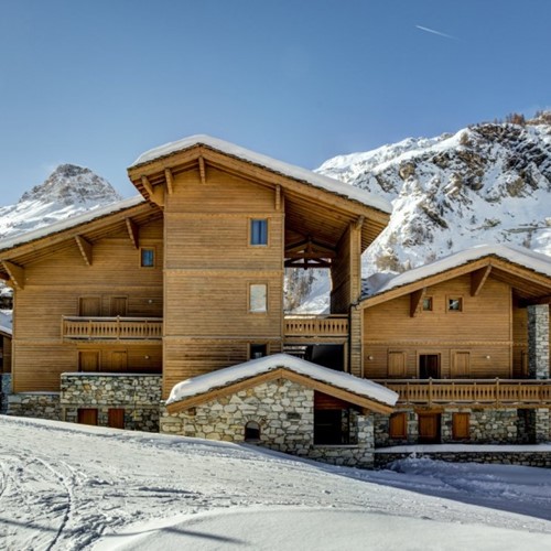 cascade exterior 3.jpg