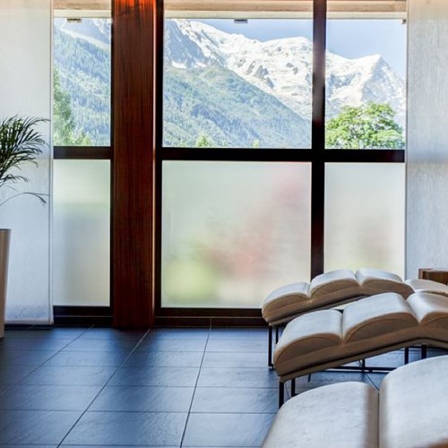 hotel-excelsior-chamonix-loungers.jpg