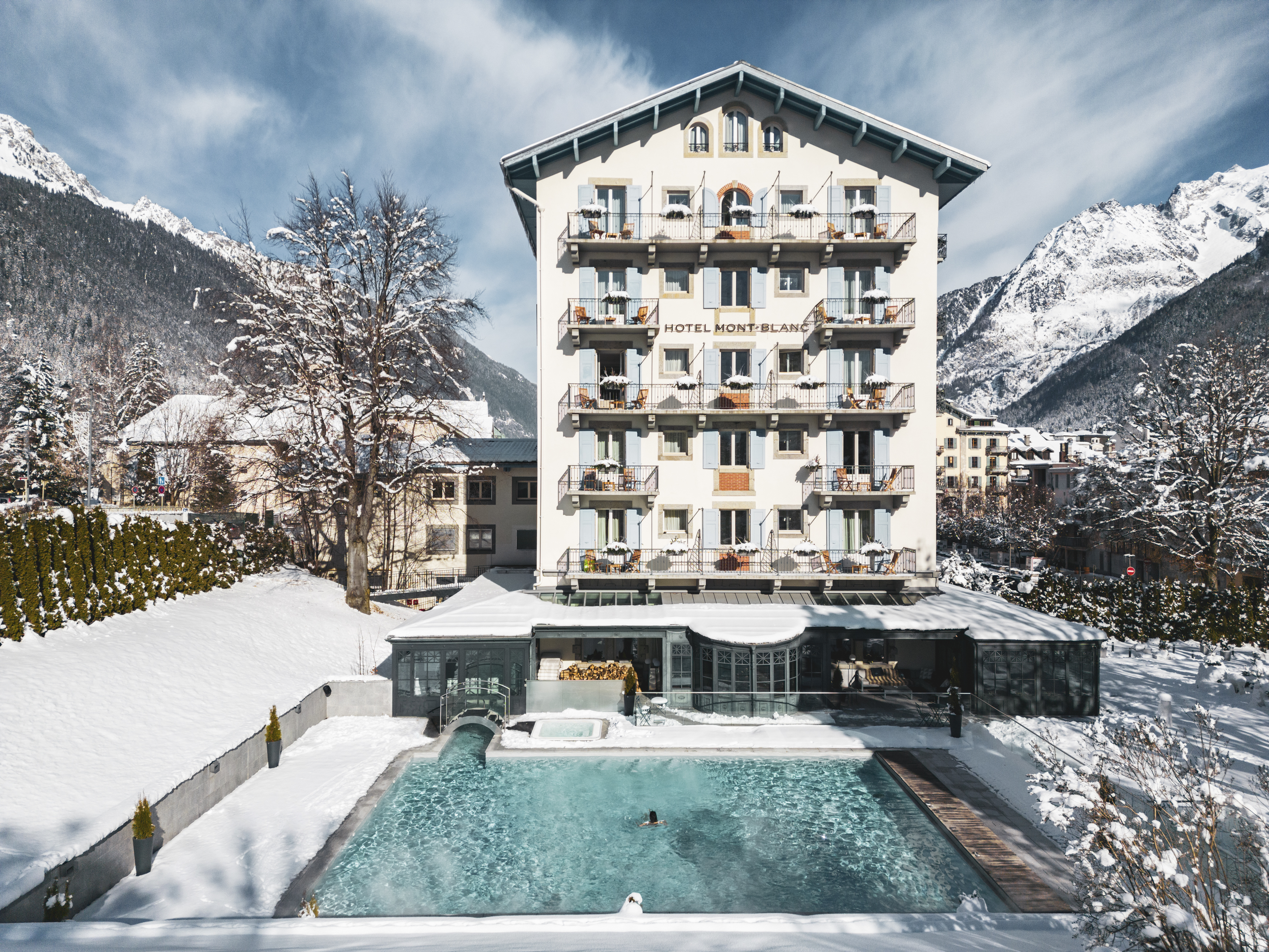 Cheap hotels discount in montblanc