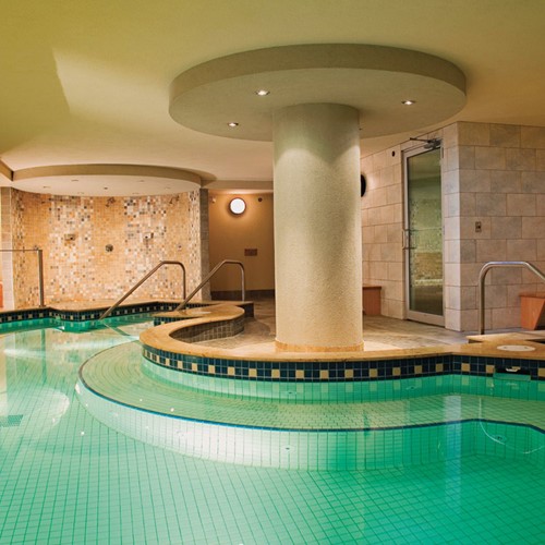 Banff Caribou Lodge & Spa, indoor pool - ski hotel in Canada