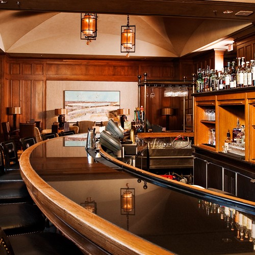 Fairmont-Chateau-Whistler-Mallard-Lounge.jpg